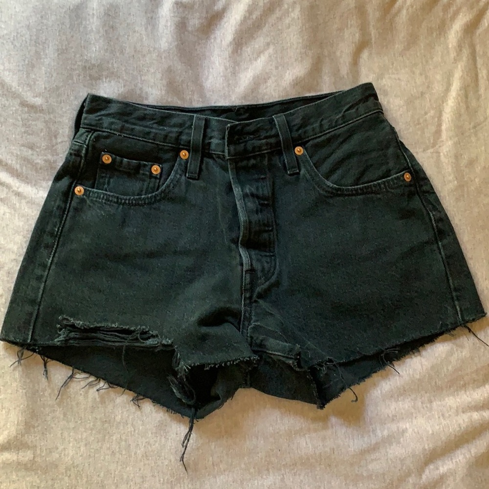 501 black Levi shorts